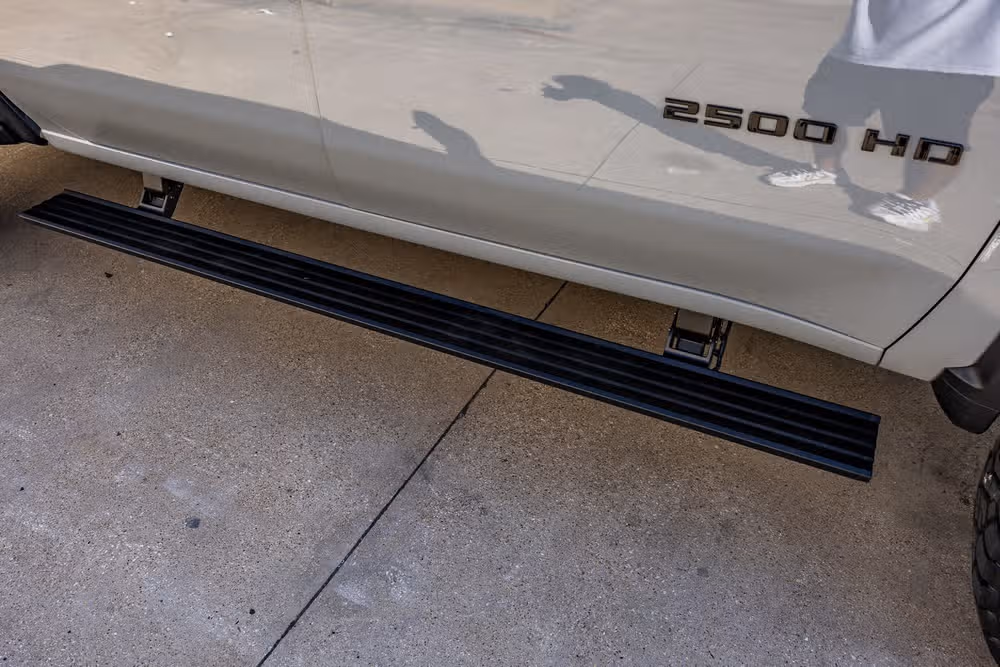 2025 Chevrolet Silverado 2500HD ZR2 Crew Cab Image 13