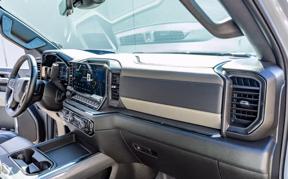 2025 Chevrolet Silverado 2500HD ZR2 Crew Cab Image 18