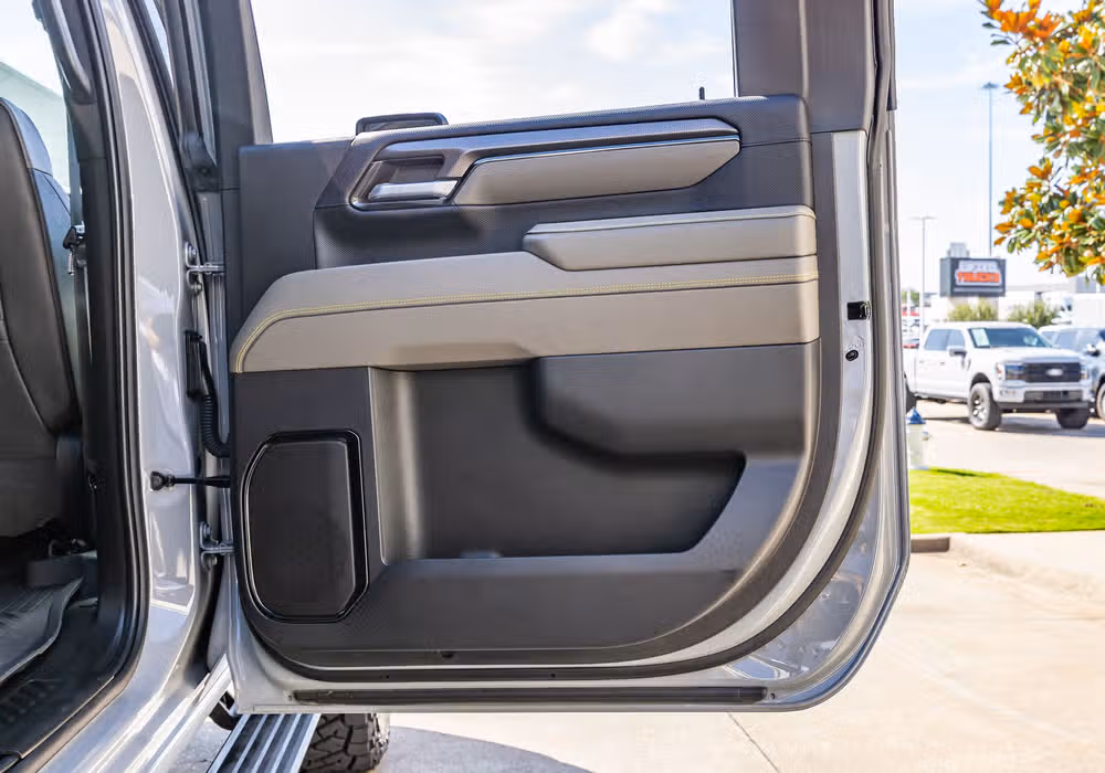 2025 Chevrolet Silverado 2500HD ZR2 Crew Cab Image 39