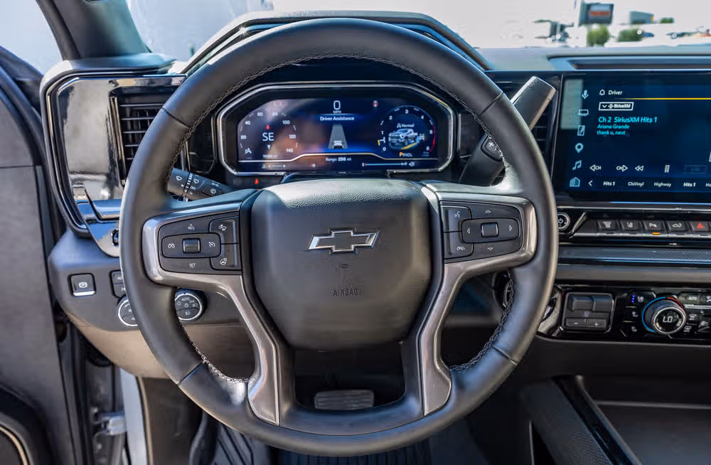2025 Chevrolet Silverado 2500HD ZR2 Crew Cab Image 19