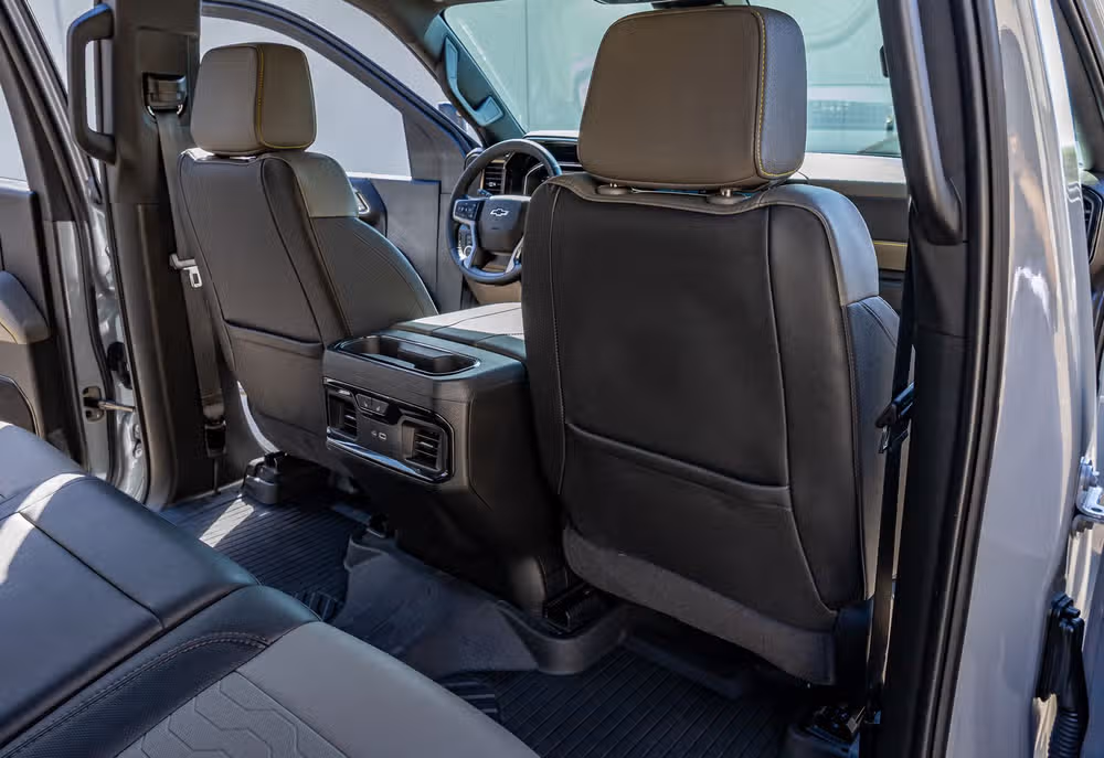 2025 Chevrolet Silverado 2500HD ZR2 Crew Cab Image 32