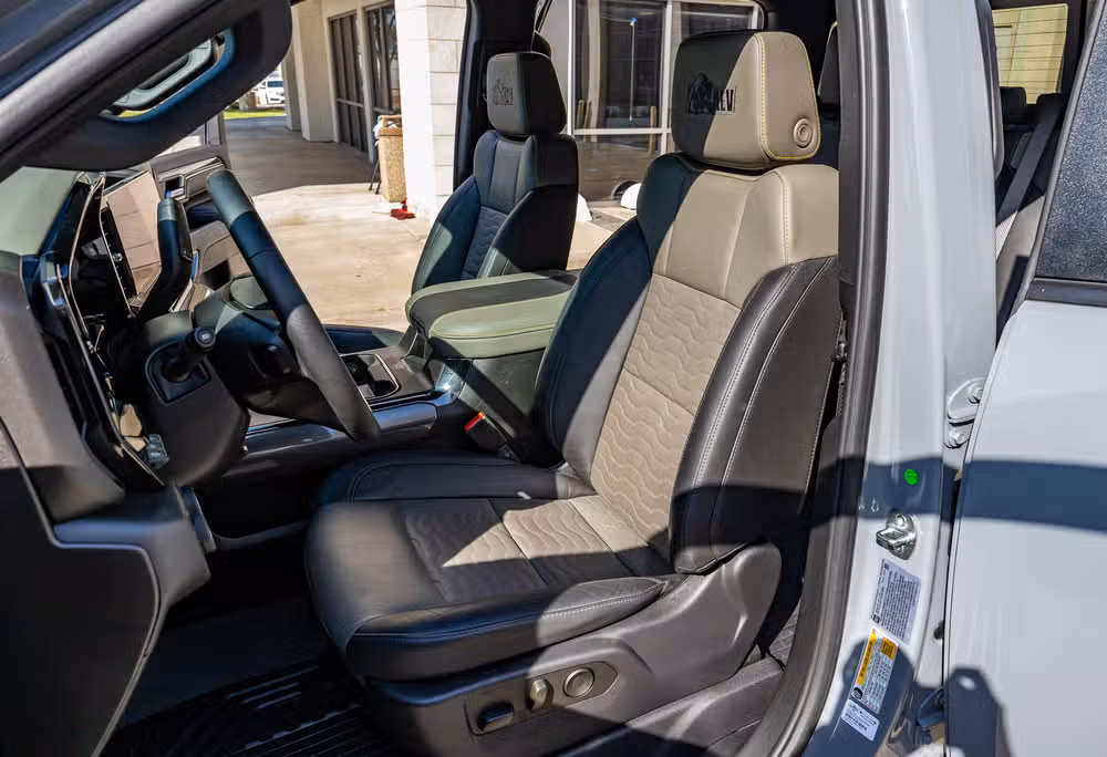 2025 Chevrolet Silverado 2500HD ZR2 Crew Cab Image 30