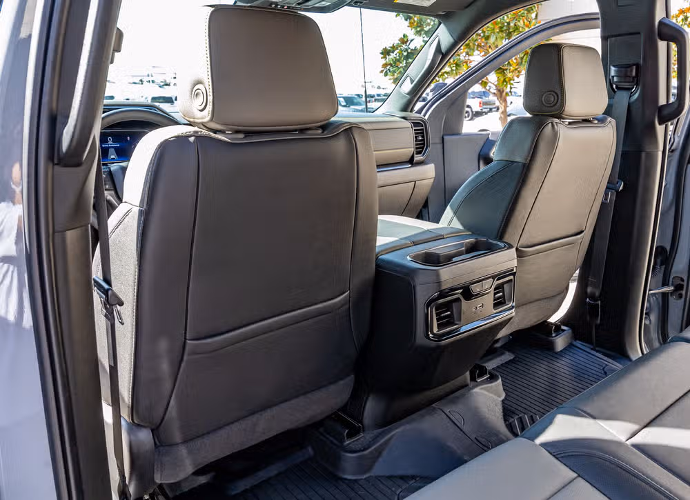 2025 Chevrolet Silverado 2500HD ZR2 Crew Cab Image 34