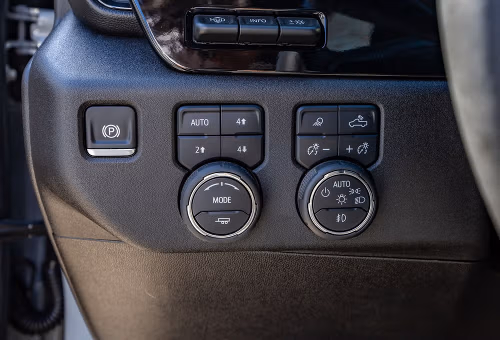 2025 Chevrolet Silverado 2500HD ZR2 Crew Cab Image 22