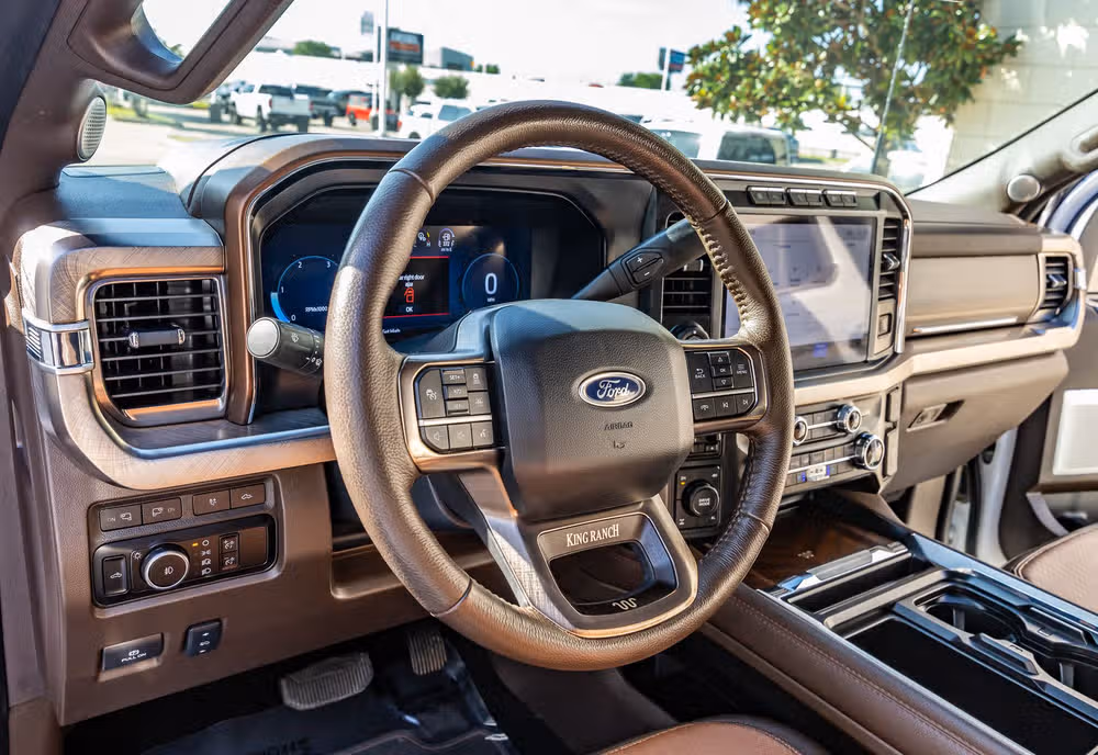 2024 Ford F-250 Super Duty King Ranch Crew Cab Image 17