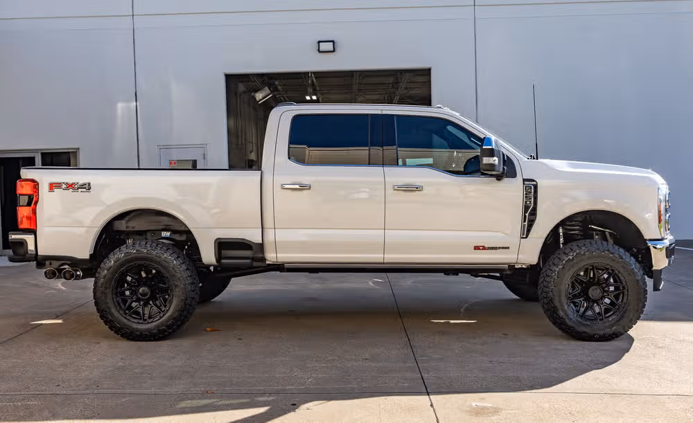 2024 Ford F-250 Super Duty King Ranch Crew Cab Image 11