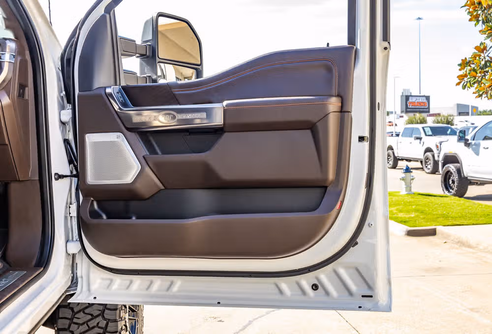 2024 Ford F-250 Super Duty King Ranch Crew Cab Image 39