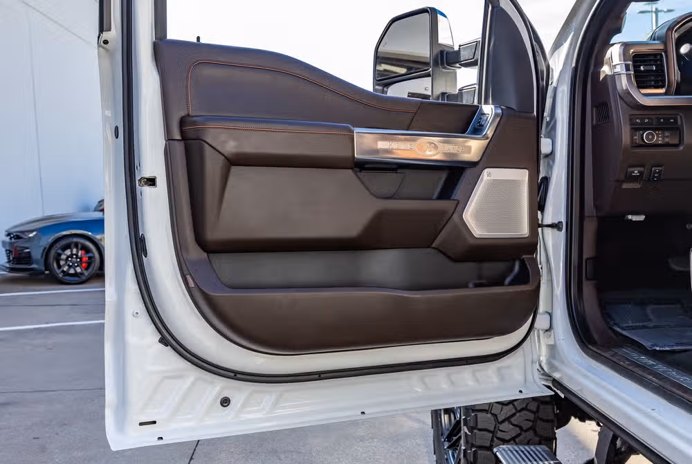 2024 Ford F-250 Super Duty King Ranch Crew Cab Image 38