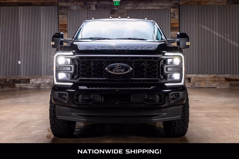 2023 Ford F-250 Super Duty Lariat Crew Cab Image 4