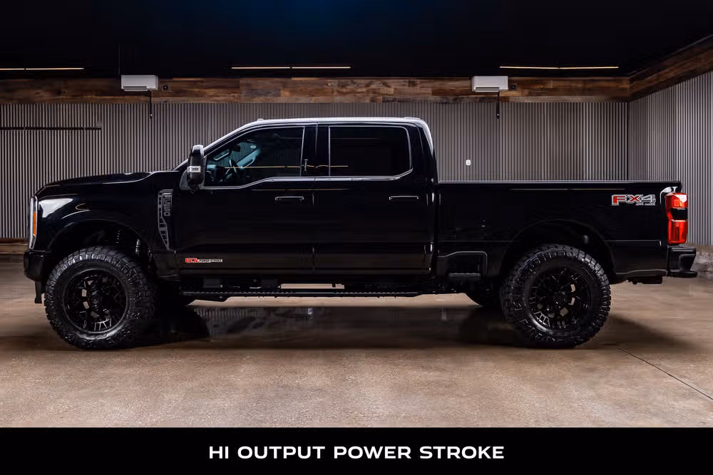 2023 Ford F-250 Super Duty Lariat Crew Cab Image 6