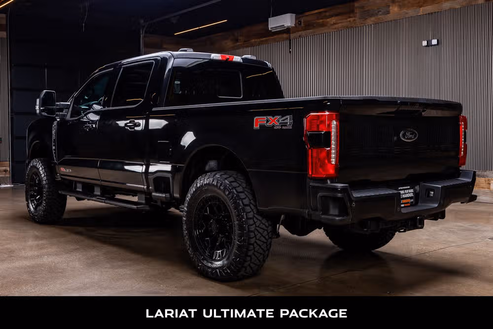 2023 Ford F-250 Super Duty Lariat Crew Cab Image 7