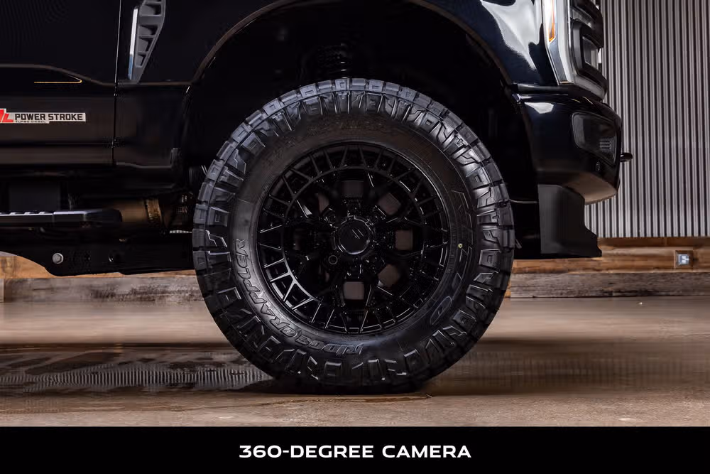 2023 Ford F-250 Super Duty Lariat Crew Cab Image 12