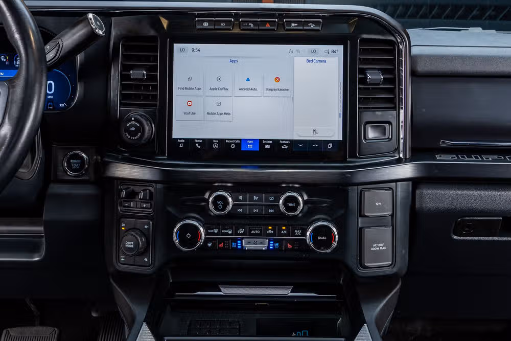 2023 Ford F-250 Super Duty Lariat Crew Cab Image 25