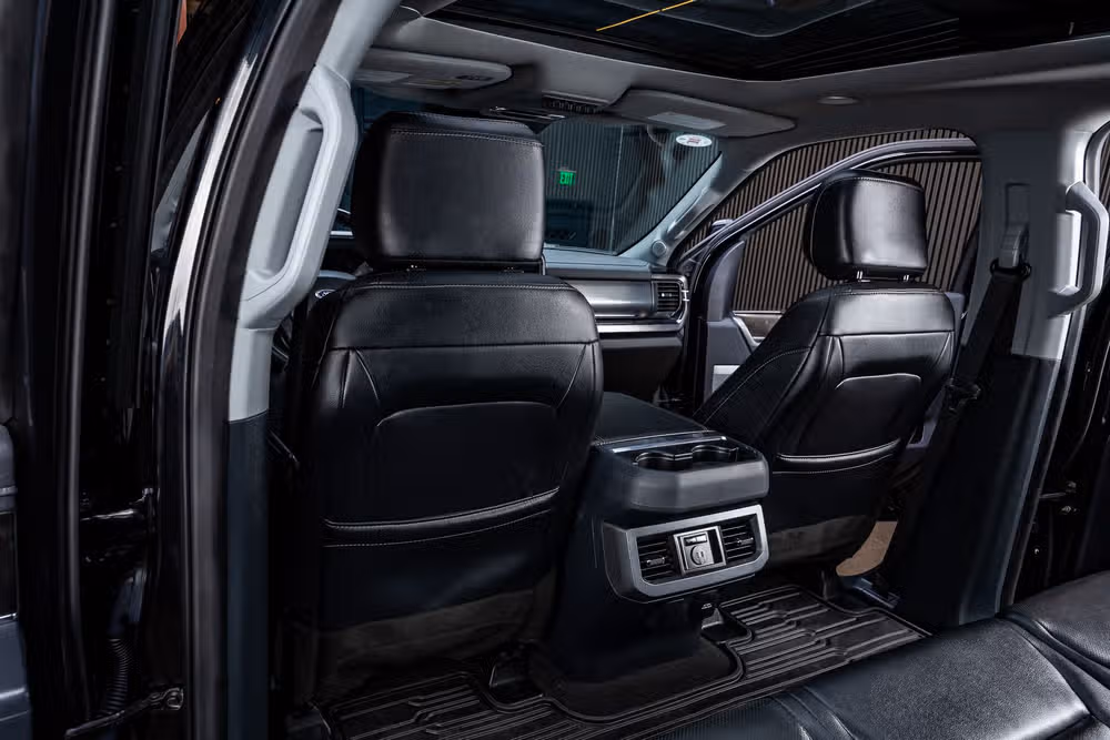 2023 Ford F-250 Super Duty Lariat Crew Cab Image 36