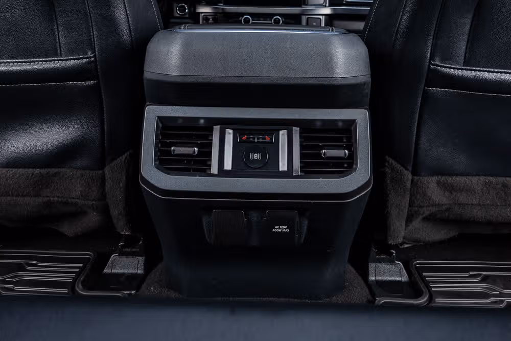 2023 Ford F-250 Super Duty Lariat Crew Cab Image 35