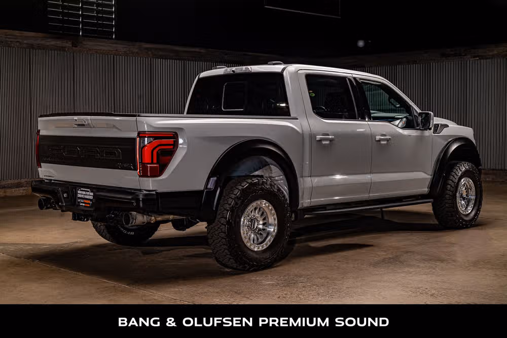 2024 Ford F-150 Raptor SuperCrew Image 9