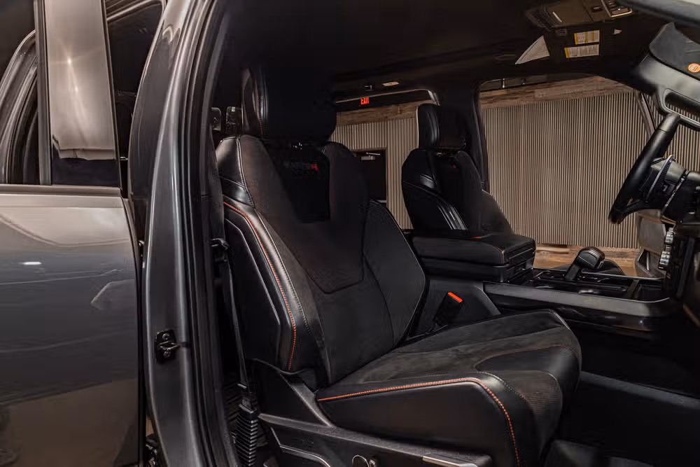 2025 Ford F-150 Raptor R SuperCrew Image 28