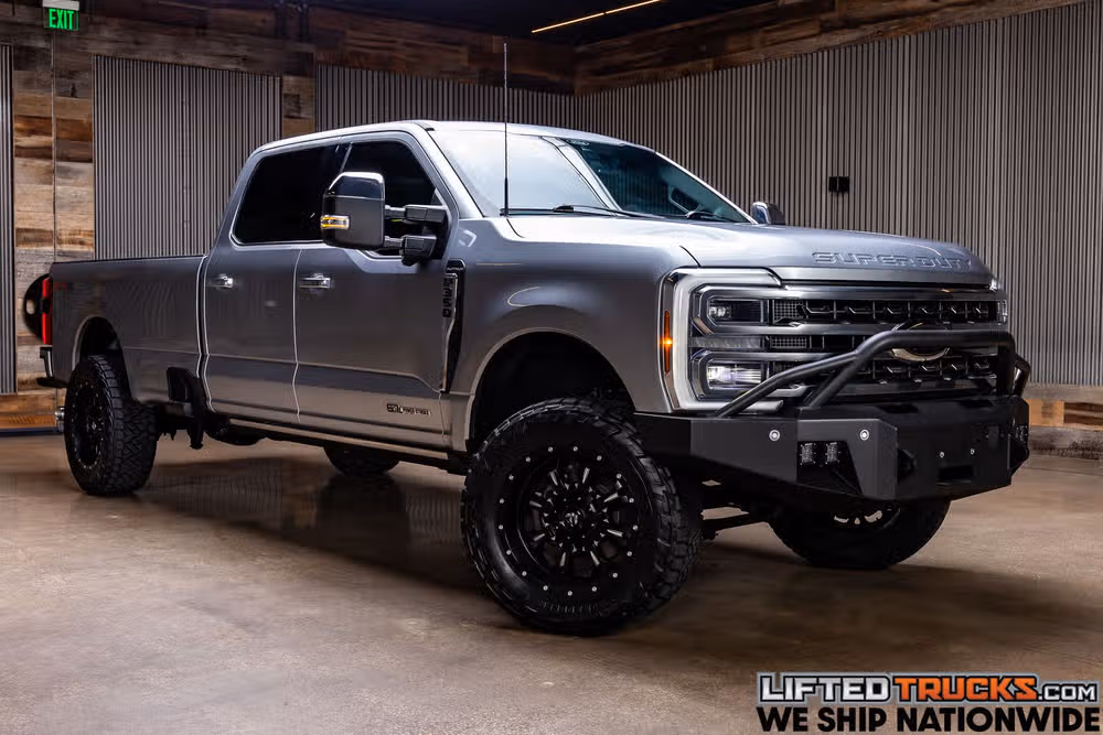 2024 Ford F-350 Super Duty Platinum Crew Cab Image 1
