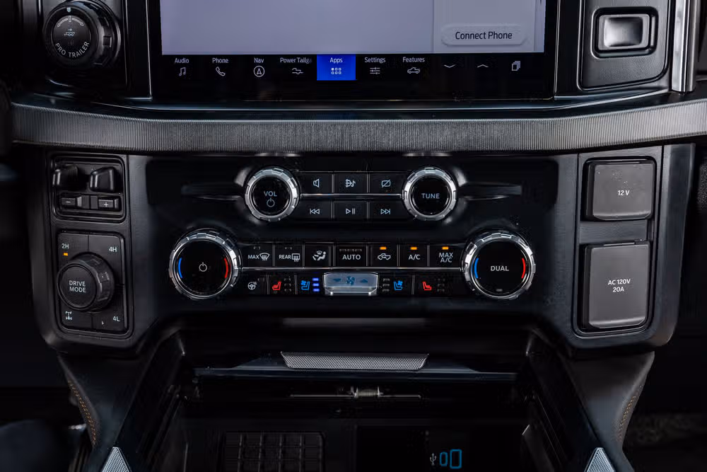 2024 Ford F-350 Super Duty Platinum Crew Cab Image 27