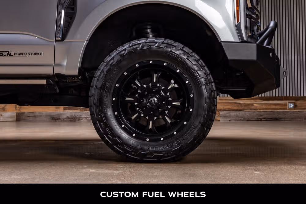 2024 Ford F-350 Super Duty Platinum Crew Cab Image 11