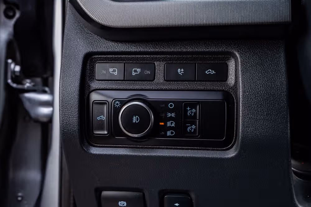 2024 Ford F-350 Super Duty Platinum Crew Cab Image 21