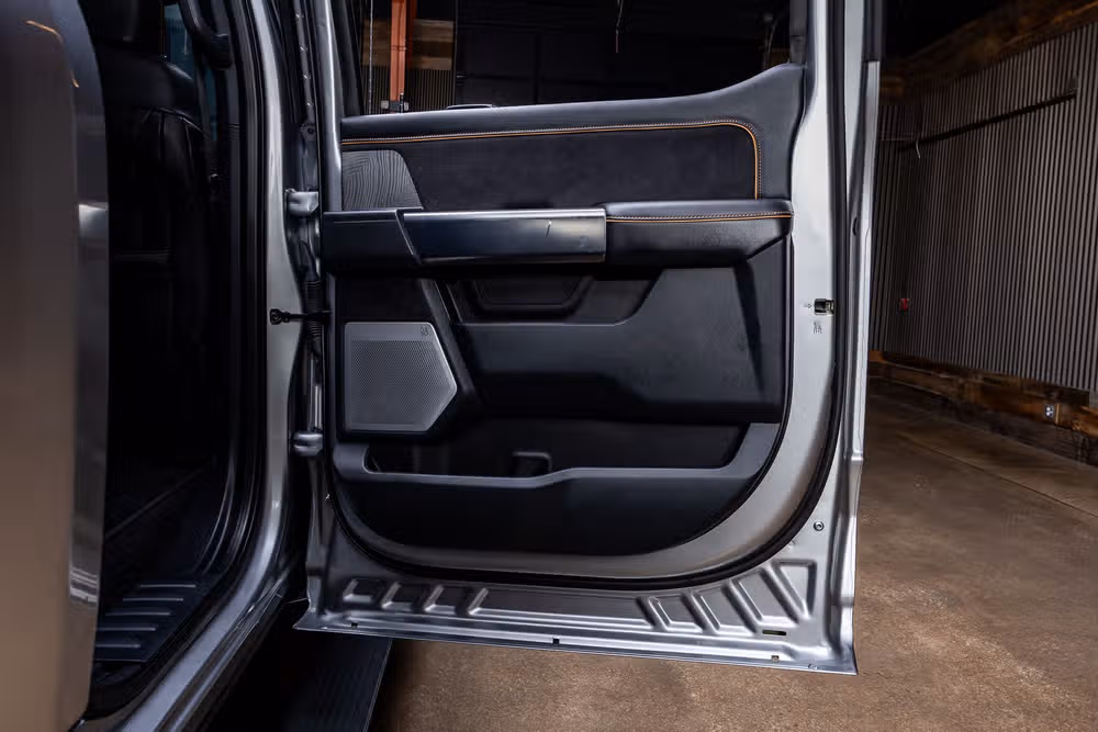 2024 Ford F-350 Super Duty Platinum Crew Cab Image 40