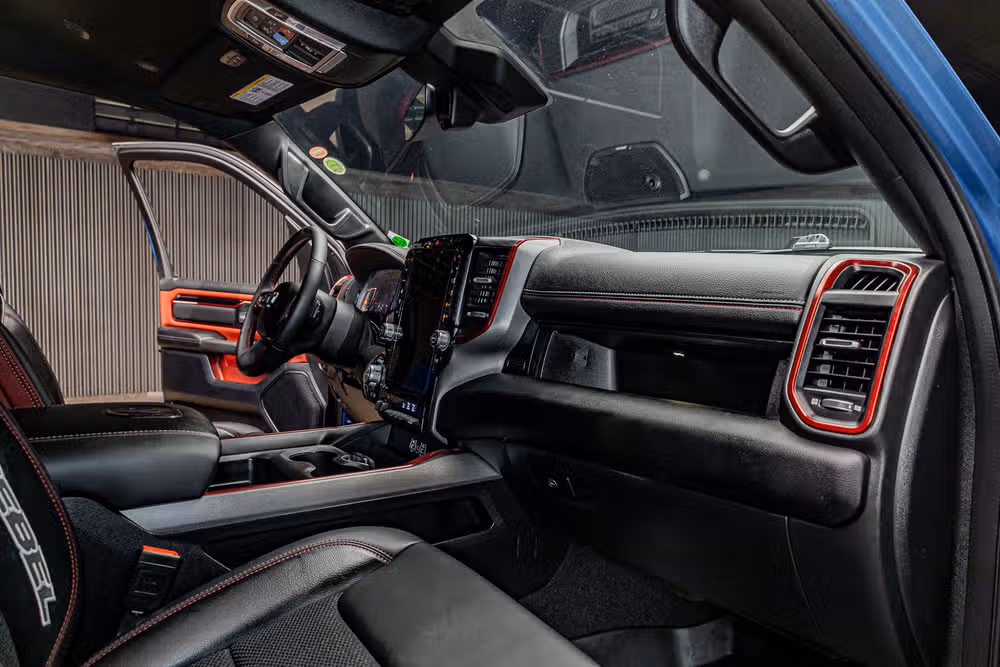 2025 Ram 1500 Rebel Crew Cab Image 16