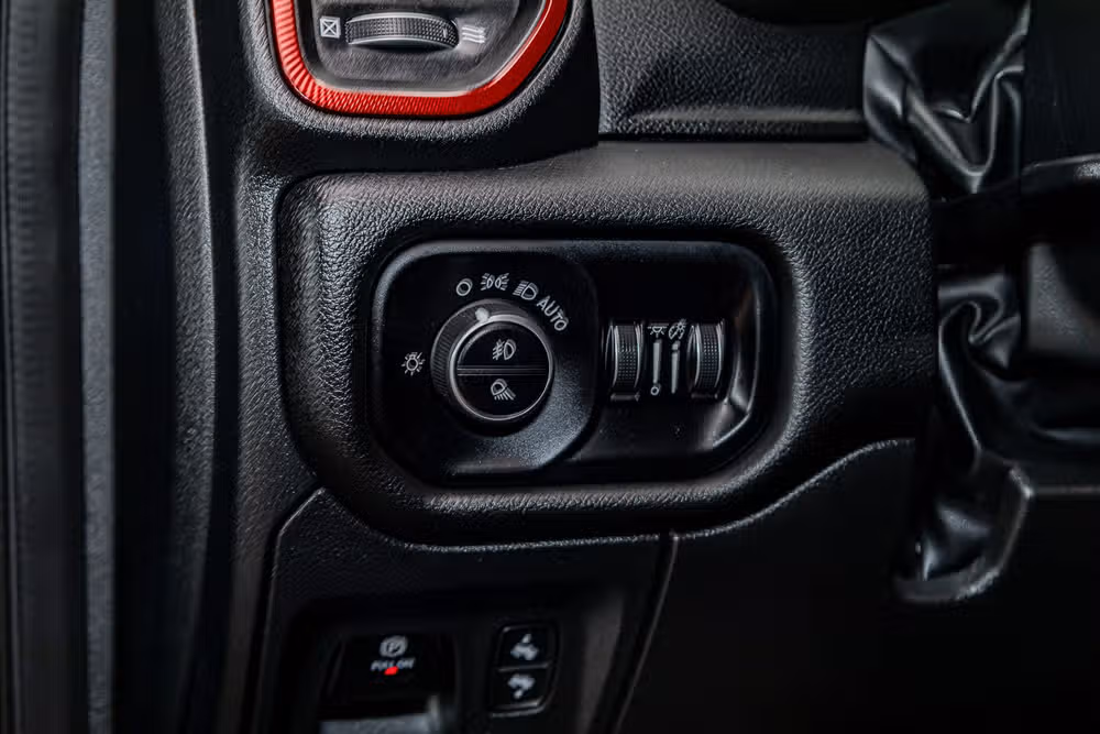 2025 Ram 1500 Rebel Crew Cab Image 17