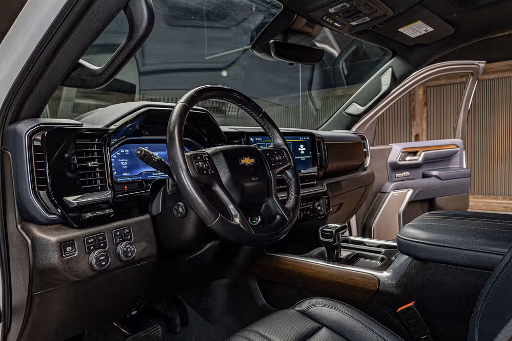 2024 Chevrolet Silverado 1500 High Country Crew Cab Image 15