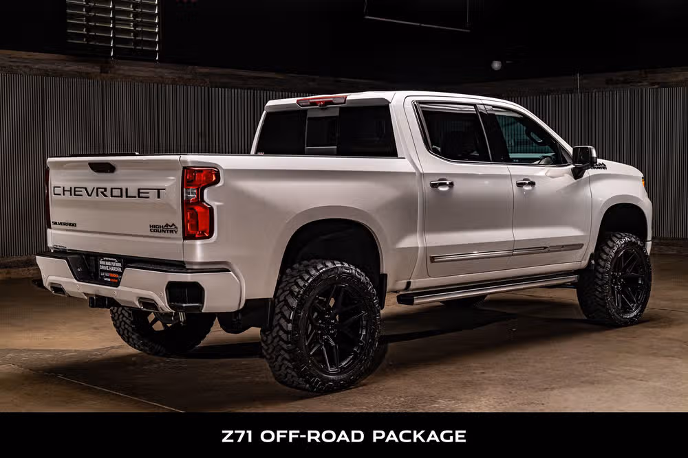2024 Chevrolet Silverado 1500 High Country Crew Cab Image 8