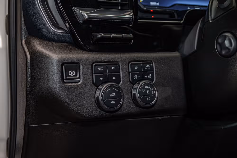 2024 Chevrolet Silverado 1500 High Country Crew Cab Image 19