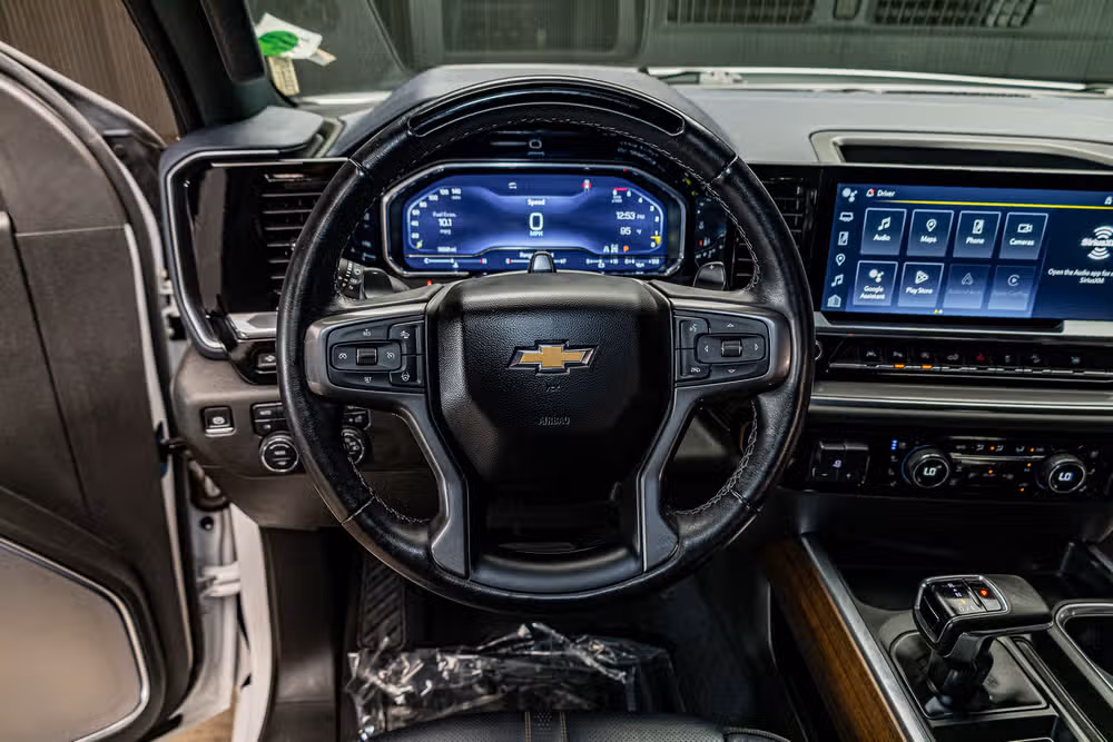 2024 Chevrolet Silverado 1500 High Country Crew Cab Image 16