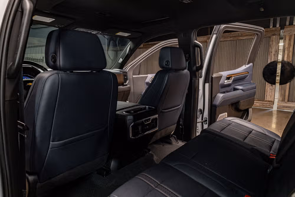 2024 Chevrolet Silverado 1500 High Country Crew Cab Image 25