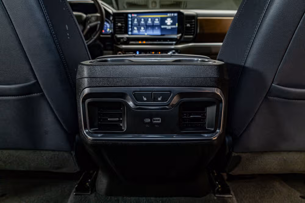 2024 Chevrolet Silverado 1500 High Country Crew Cab Image 26