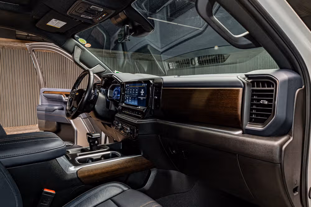 2024 Chevrolet Silverado 1500 High Country Crew Cab Image 18