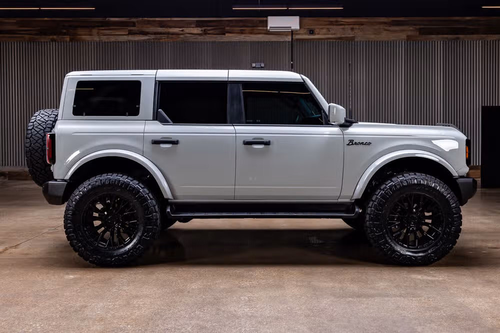 2026 Ford Bronco Outer Banks Image 11