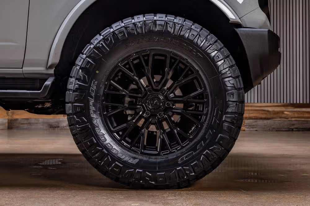 2026 Ford Bronco Outer Banks Image 12