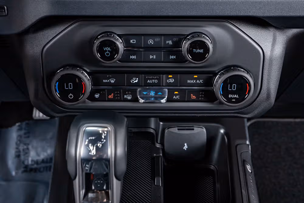 2026 Ford Bronco Outer Banks Image 27