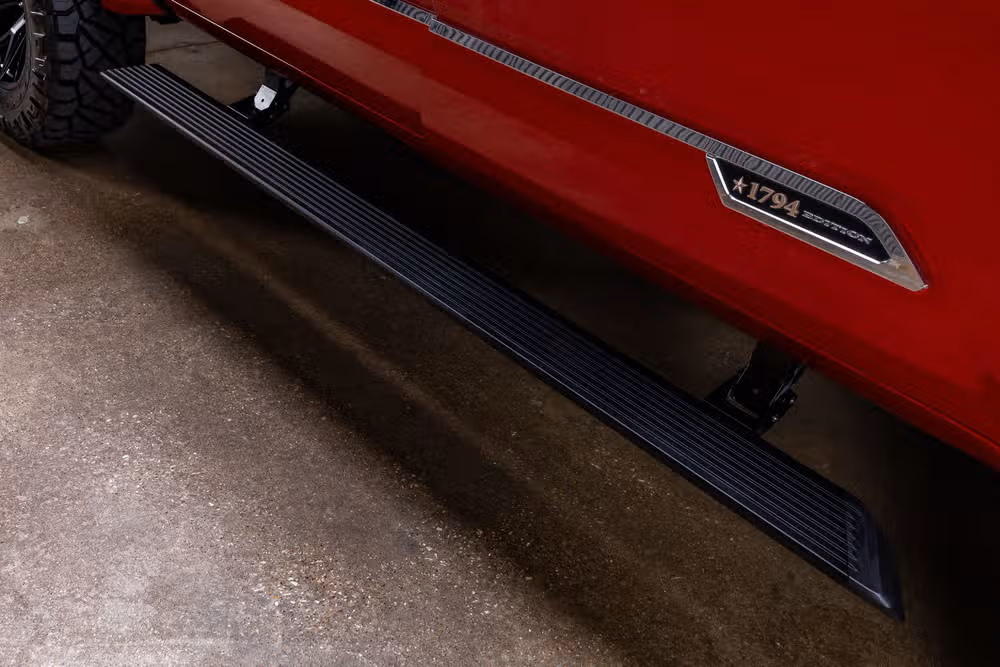 2023 Toyota Tundra 1794 Edition HV CrewMax Image 13