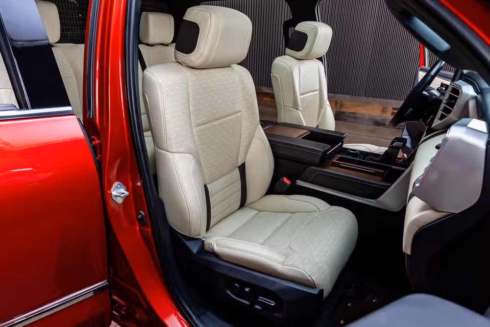 2023 Toyota Tundra 1794 Edition HV CrewMax Image 32