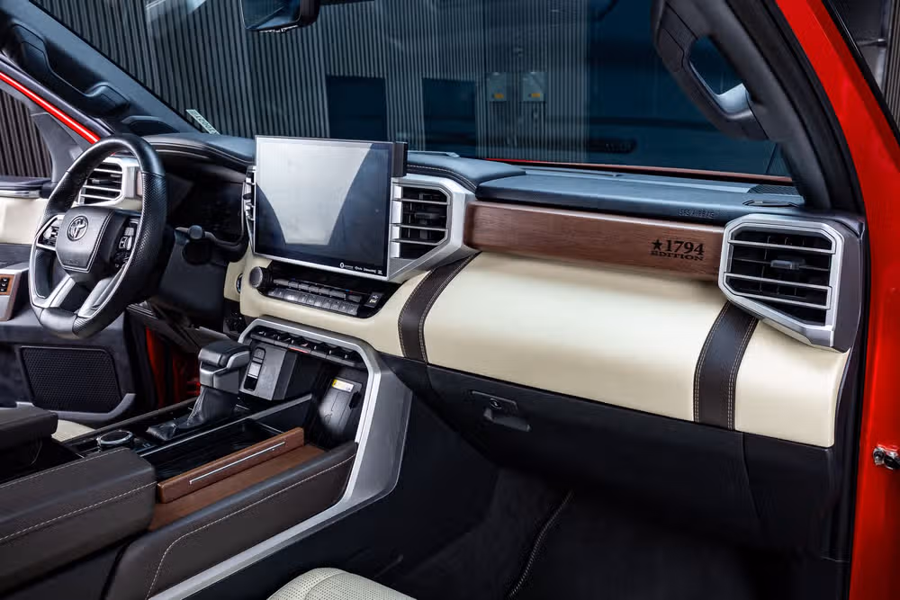 2023 Toyota Tundra 1794 Edition HV CrewMax Image 18