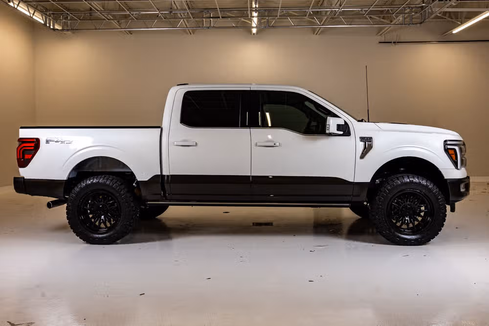 2024 Ford F-150 King Ranch SuperCrew Image 11