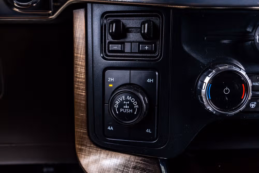 2024 Ford F-150 King Ranch SuperCrew Image 24
