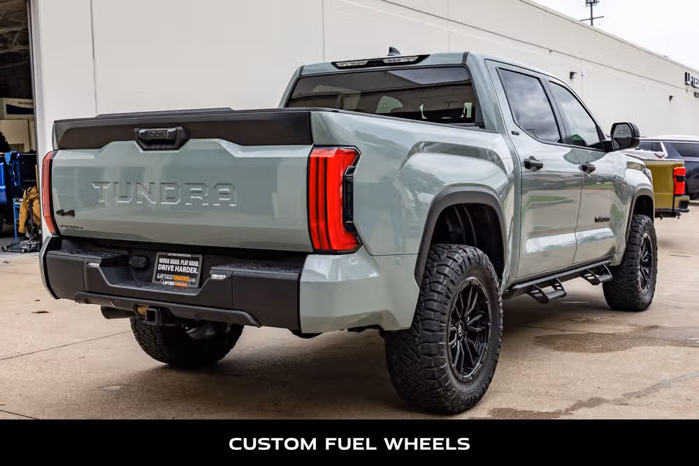 2024 Toyota Tundra SR5 CrewMax Image 9