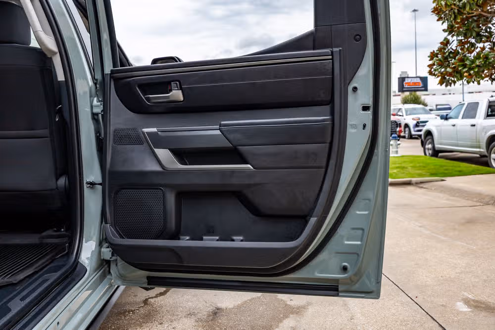 2024 Toyota Tundra SR5 CrewMax Image 39