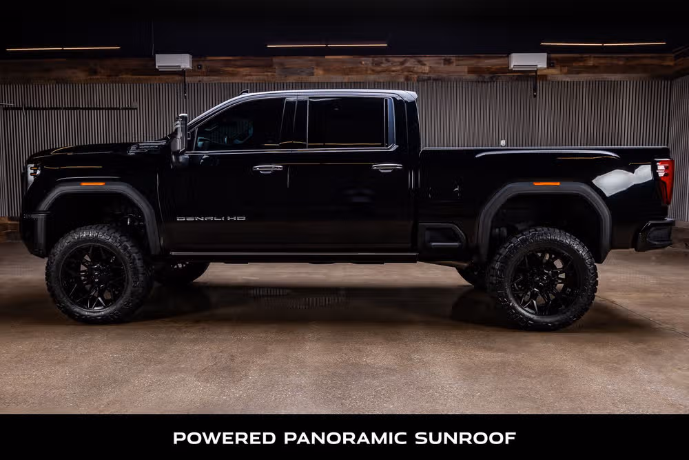 2025 GMC Sierra 2500HD Denali Ultimate Crew Cab Image 6