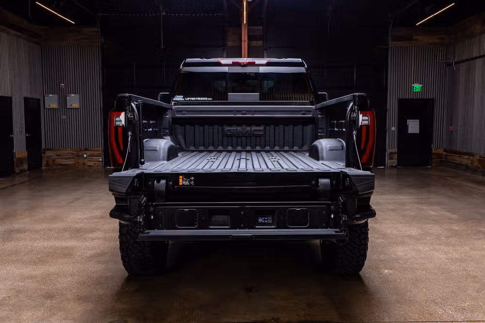 2025 GMC Sierra 2500HD Denali Ultimate Crew Cab Image 9