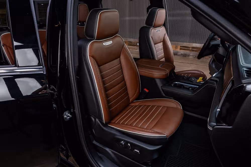 2025 GMC Sierra 2500HD Denali Ultimate Crew Cab Image 32