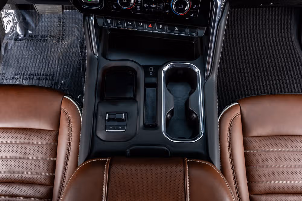 2025 GMC Sierra 2500HD Denali Ultimate Crew Cab Image 28