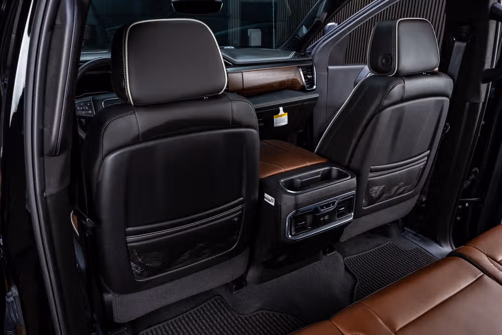 2025 GMC Sierra 2500HD Denali Ultimate Crew Cab Image 35